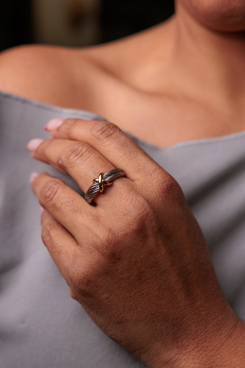 Ava Ring
