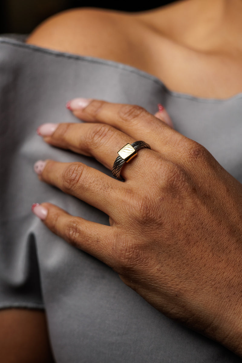 Ava Ring